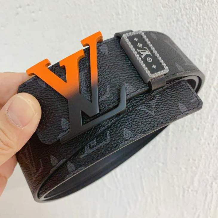 Picture of Louis Vuitton Belts _SKUfw220855858fw